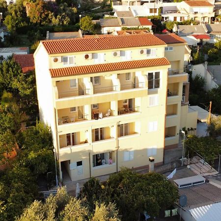 Vila Lena Petrovac Екстериор снимка